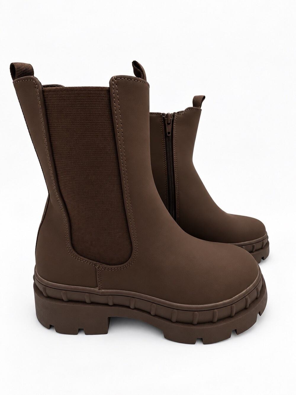 Forever 21 Women’s Brown Chunky Chelsea Boots Side Zip Size 9